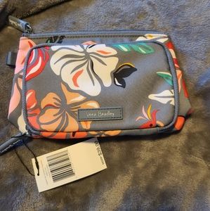 Vera Bradley lighten up compact organizer